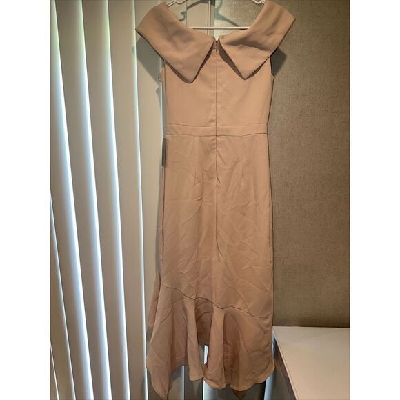 Xscape Off the Shoulder Handkerchief Hem Cocktail Dress in Blossom Size 4. NWT - Picture 5 of 13